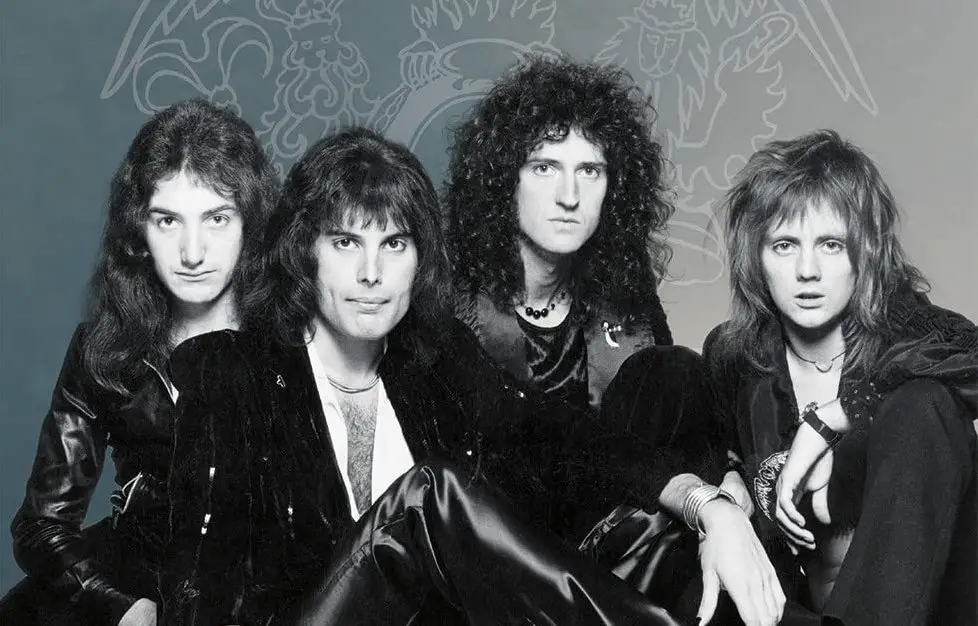 Заставка на рабочий стол Queen