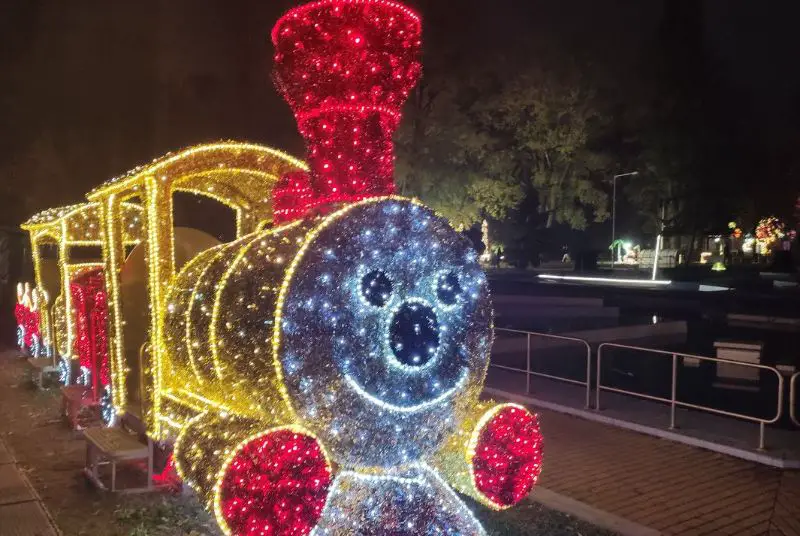 Lumina Park, a Milano il mega parco di luci e giochi per Natale 2024