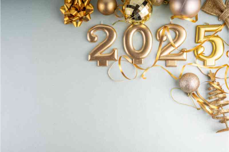 Buon anno 2025, le frasi di auguri più belle