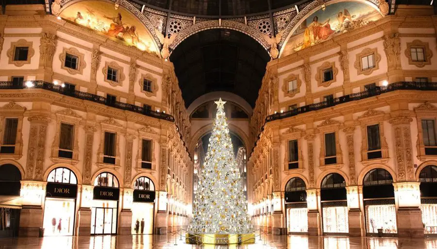 albero di Natale Dior Galleria Vittorio Emanuele II Milano