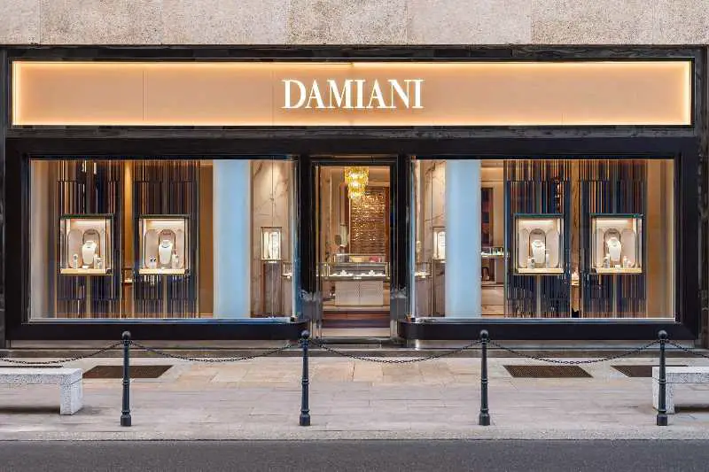 boutique damiani via montenapoleone milano